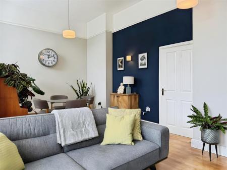 Living/Dining Area