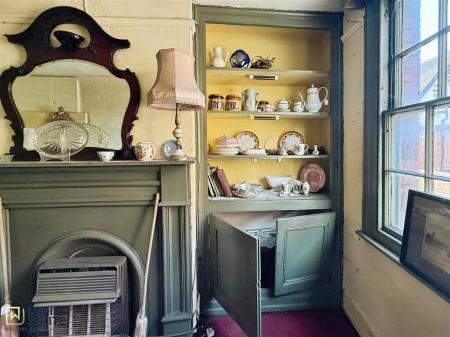 Third Floor Retail Area