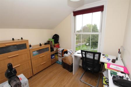 Single Bedroom.JPG