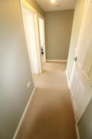 Hallway1.jpg