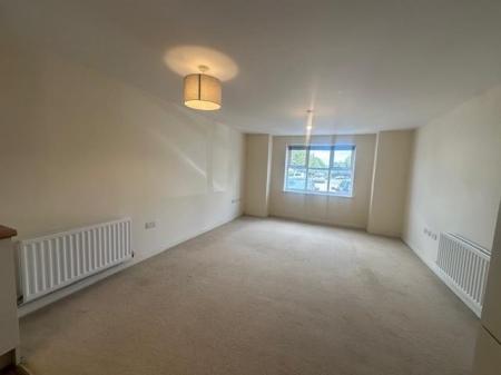 Living Room 2.jpg