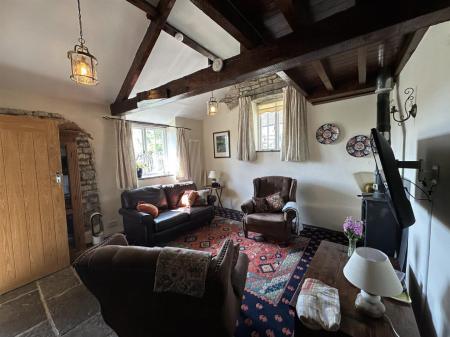 living room 4.jpg
