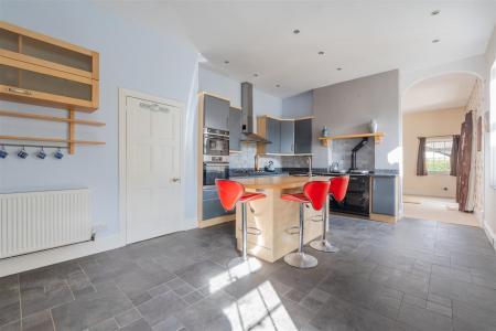 Kitchen/Breakfast Room