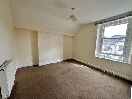 Bedroom 2.jpg
