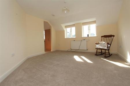 IMG_7810 - livingroom.jpg