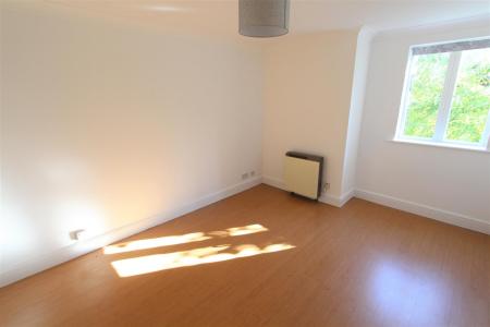 IMG_2676 - Bedroom 1.1.jpg