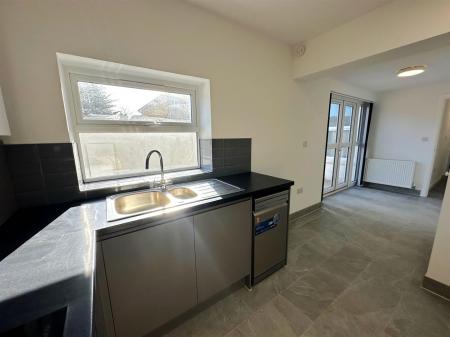 Open plan kitchen dining.jpg