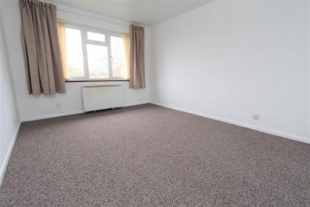 IMG_0132 - Master Bedroom.jpg