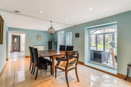 68750_Crofton-Cottage-Bath-Road  (12).jpg