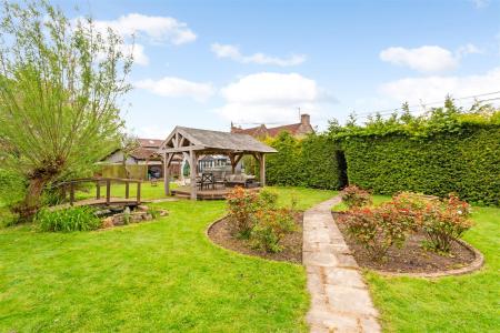 69669_Crofton Cottage, Bath Road - (13).jpg