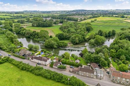 73452_Crofton Cottage Bath Road Swineford Bitton