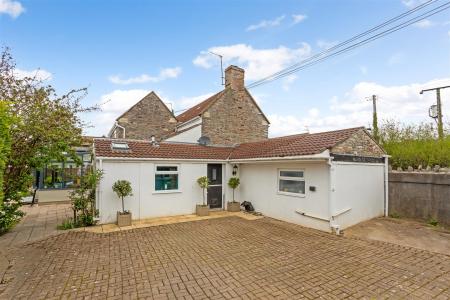 69669_Crofton Cottage, Bath Road - (6).jpg