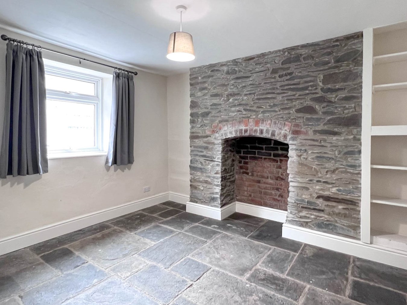 3 bedroom Terraced House for sale in Llangammarch Wells