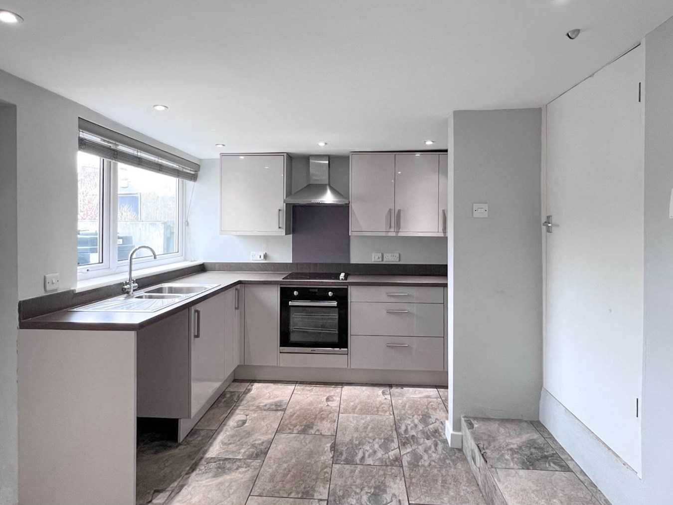 3 bedroom Terraced House for sale in Llangammarch Wells