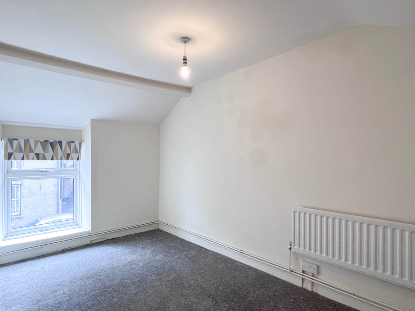 3 bedroom Terraced House for sale in Llangammarch Wells