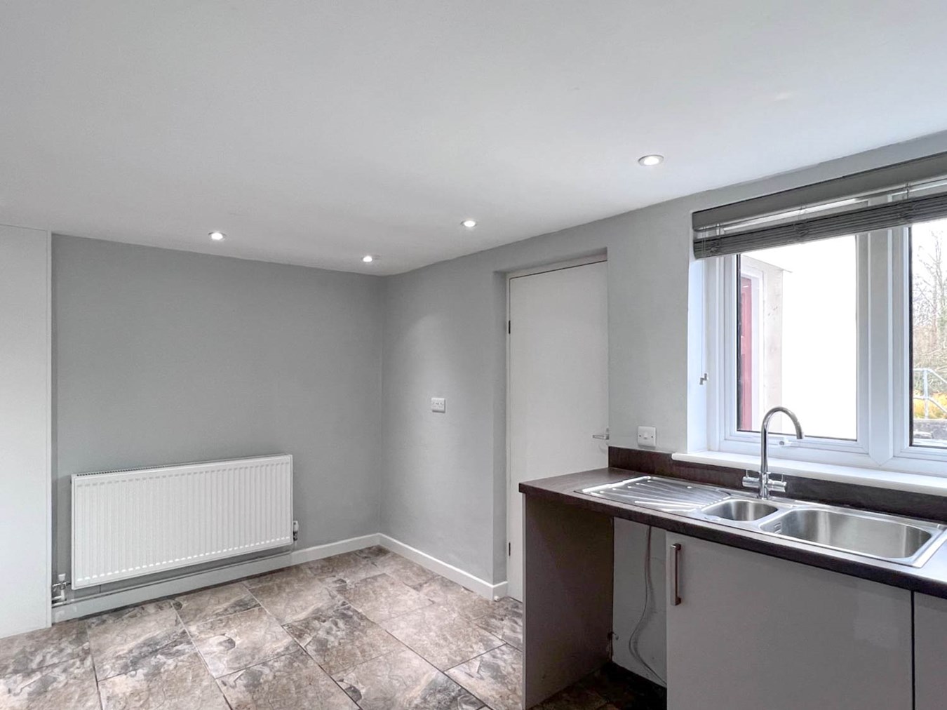 3 bedroom Terraced House for sale in Llangammarch Wells