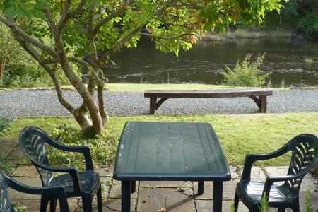 Nyth Lodge Dining Sp