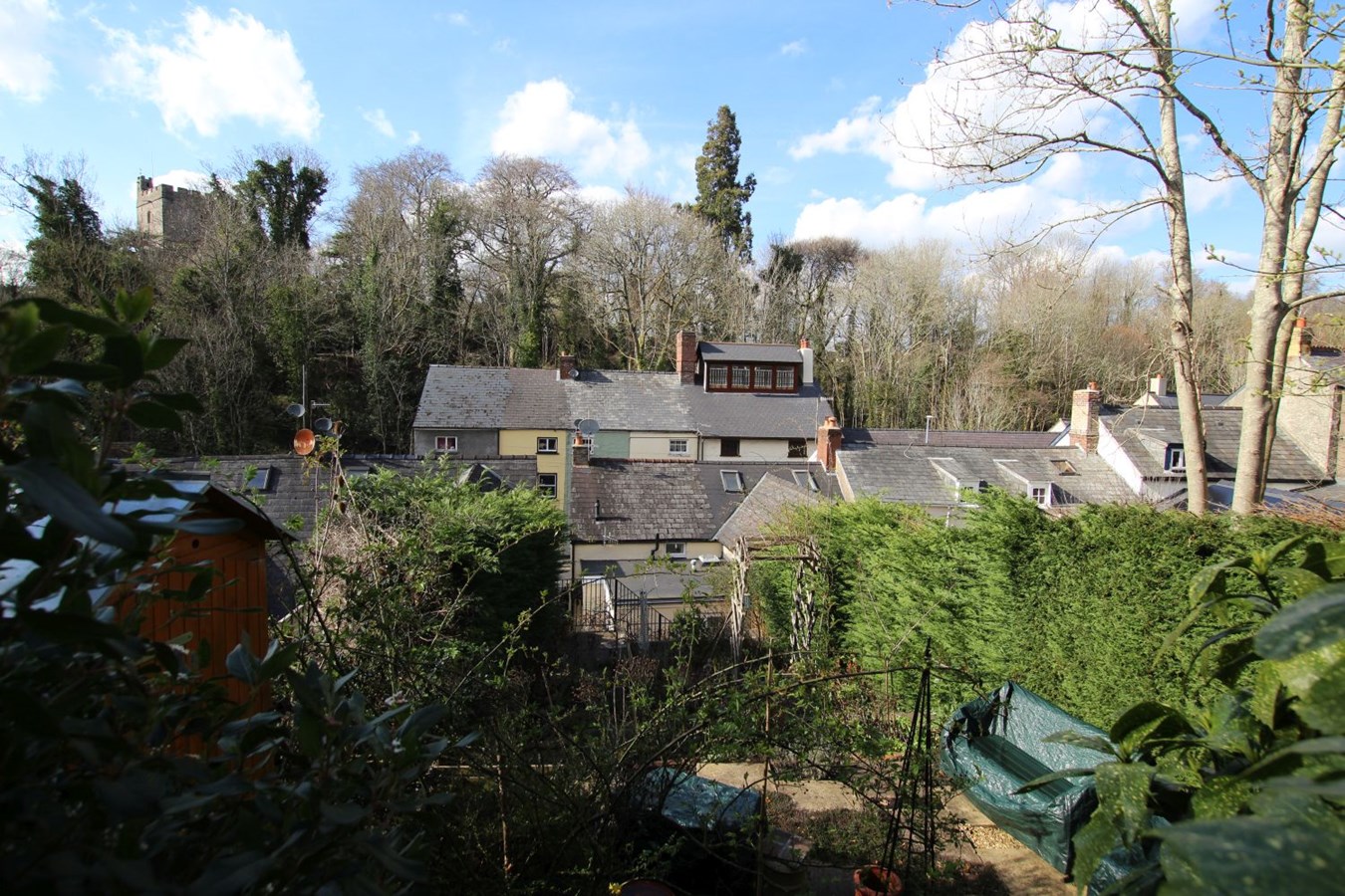 2 bedroom End of Terrace House for sale in Brecon