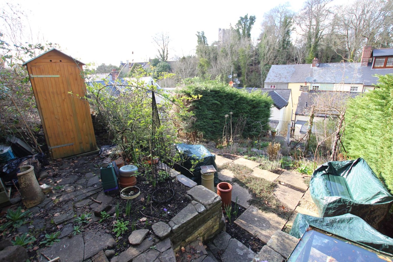 2 bedroom End of Terrace House for sale in Brecon