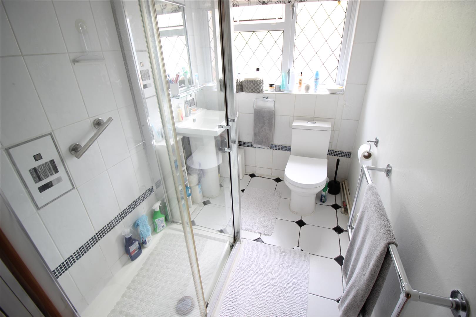 3 bedroom Detached Bungalow for sale in Salisbury