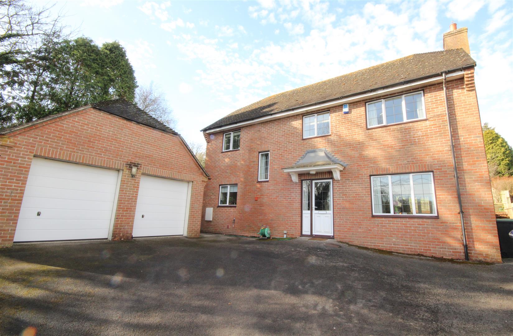 4 bedroom Detached House for sale in Salisbury