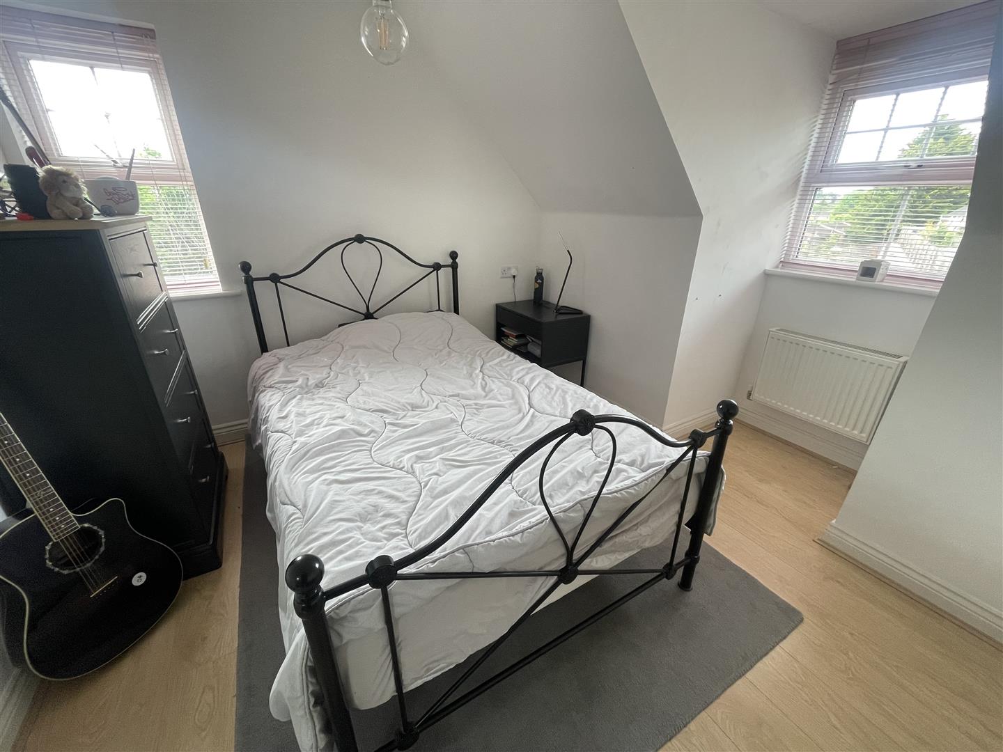 5 bedroom Detached House for sale in Salisbury