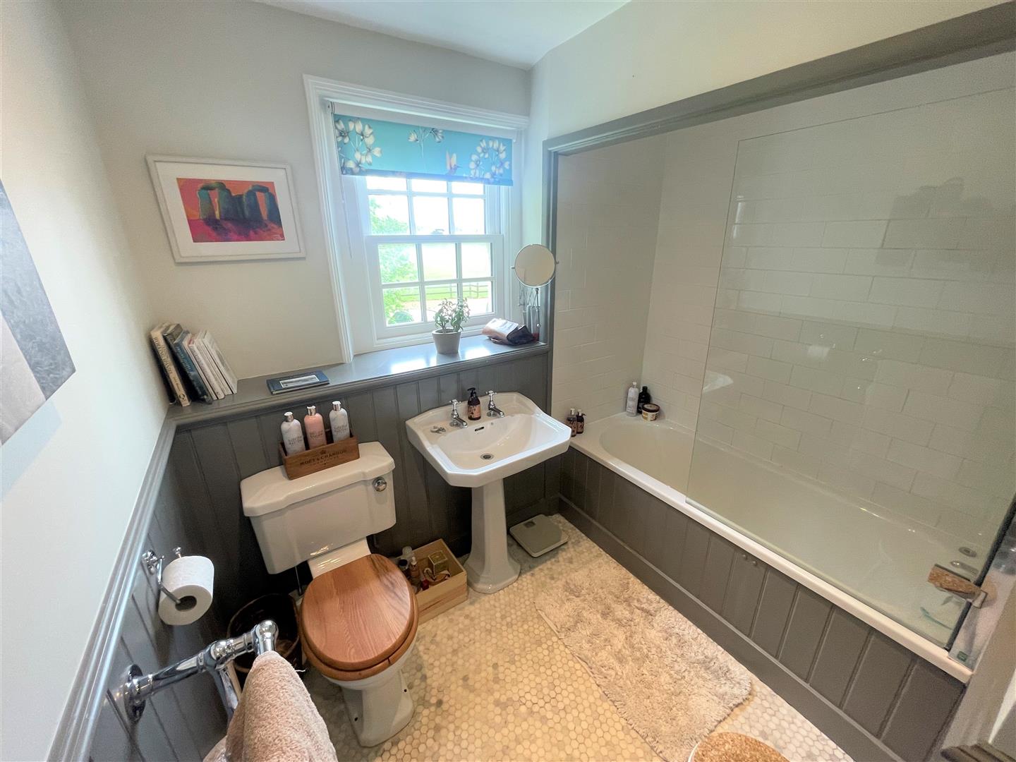 6 bedroom Detached House for rent in Warminster