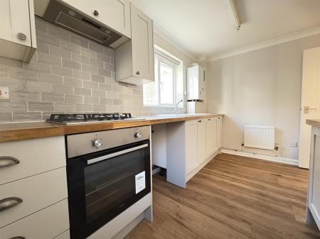 Kitchen (2)