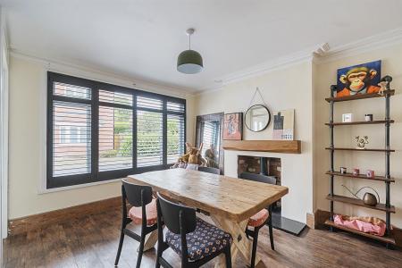 Lounge / dining room