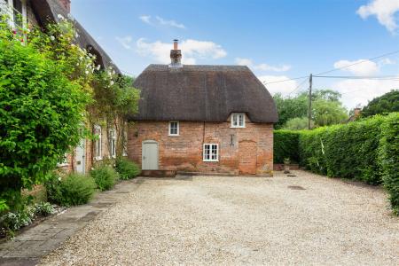 71838_Chequers House (11) Revisit.jpg