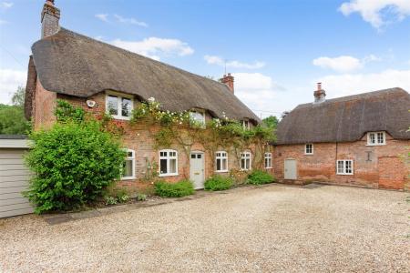 71838_Chequers House (5) Revisit.jpg