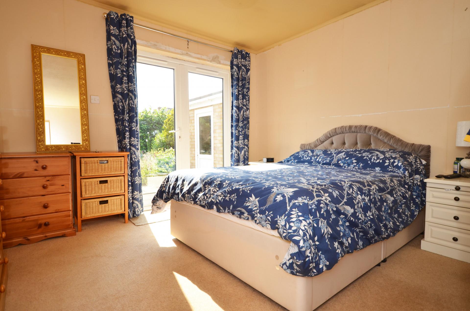 3 bedroom Detached Bungalow for sale in Raunds