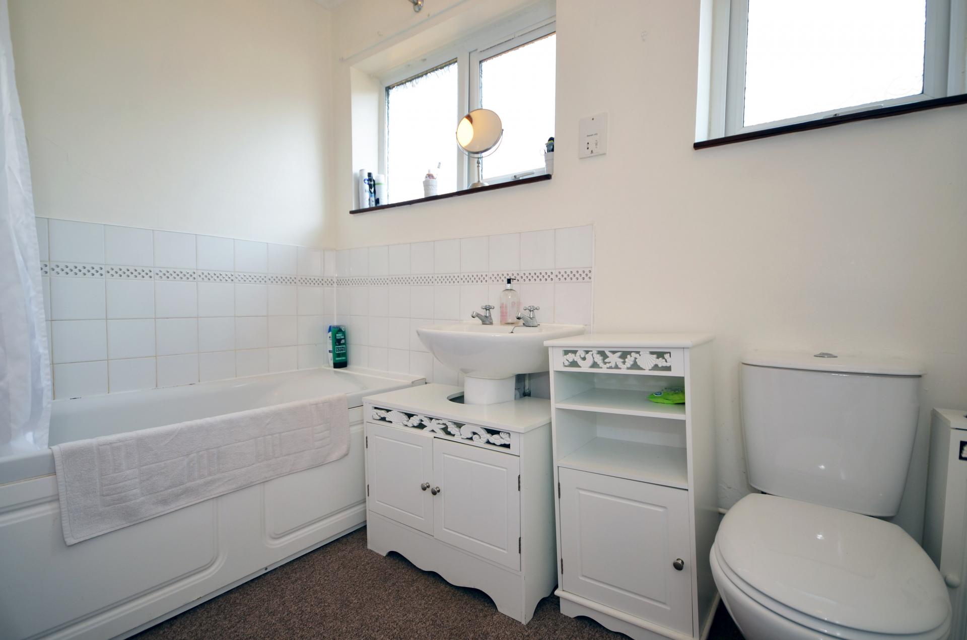 3 bedroom Detached Bungalow for sale in Raunds