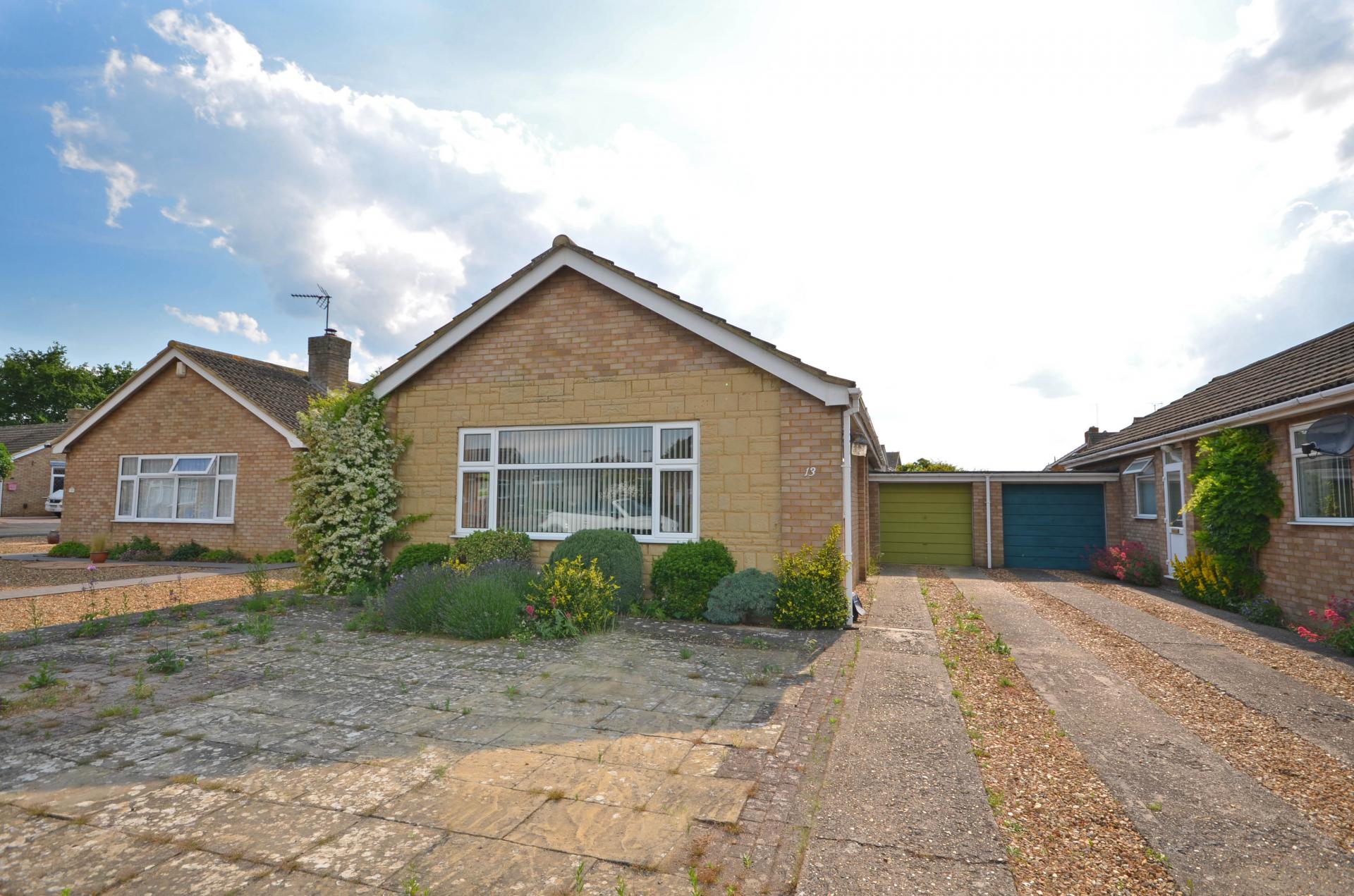 3 bedroom Detached Bungalow for sale in Raunds
