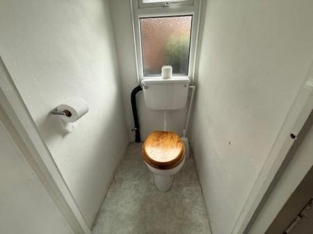 Cloaks Wc