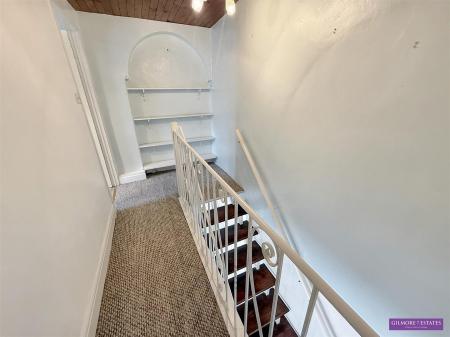 FIRST FLOOR LANDING