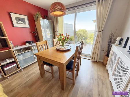 Lounge / Dining Room