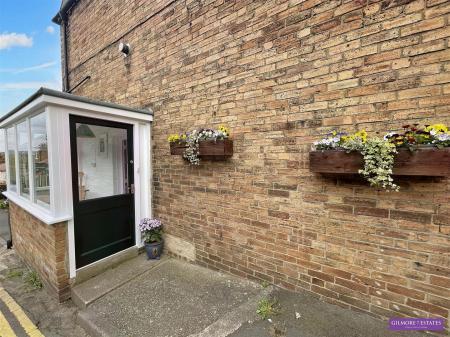 ENTRANCE PORCH
