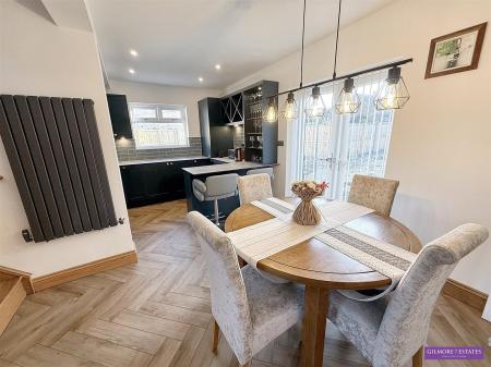 Open Plan Lounge / Kitchen