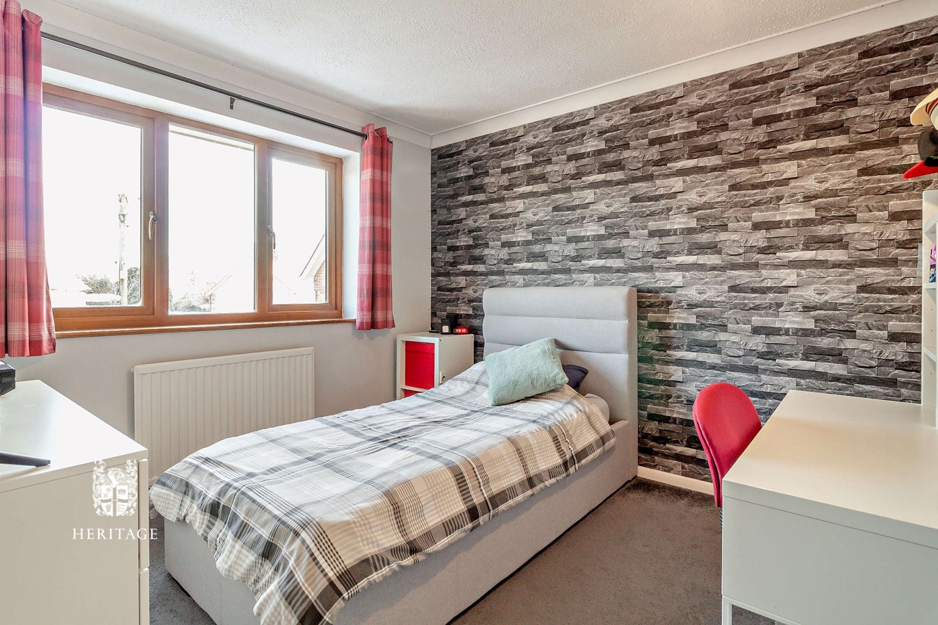 4 bedroom Detached House for sale in Colne Engaine