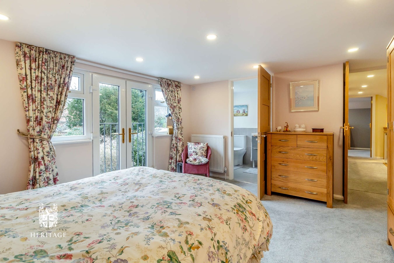 4 bedroom Detached House for sale in Wakes Colne