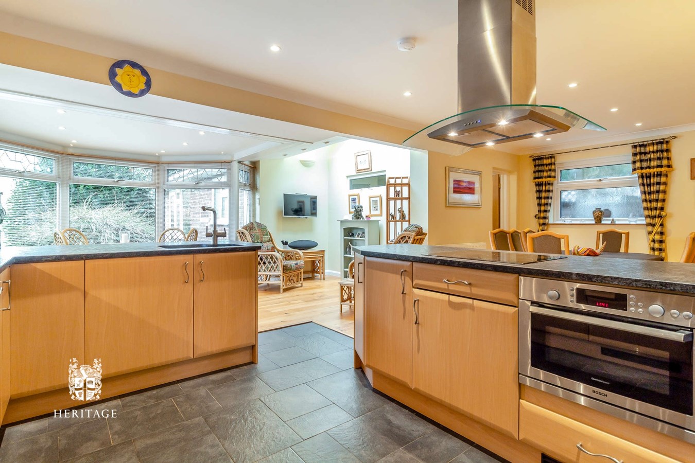 4 bedroom Detached House for sale in Wakes Colne