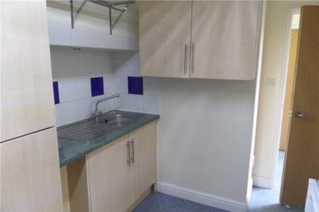 Alt Kitchen 2