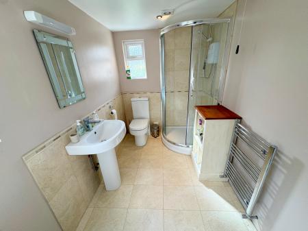 Annexe Shower Room