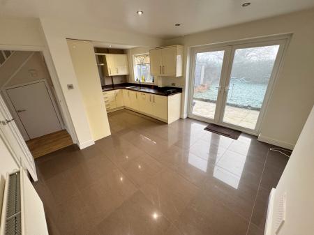 Kitchen / Breakfast Room