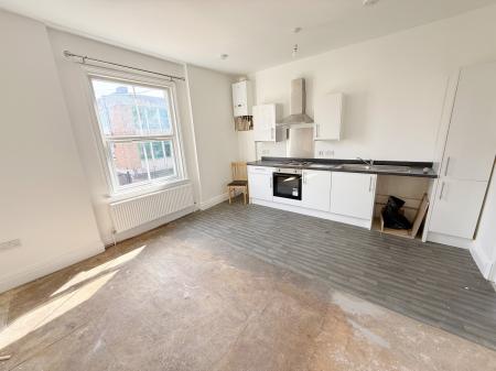 Lounge/Kitchen