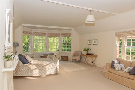 20 Principal Bedroom