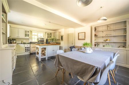 15 Kitchen