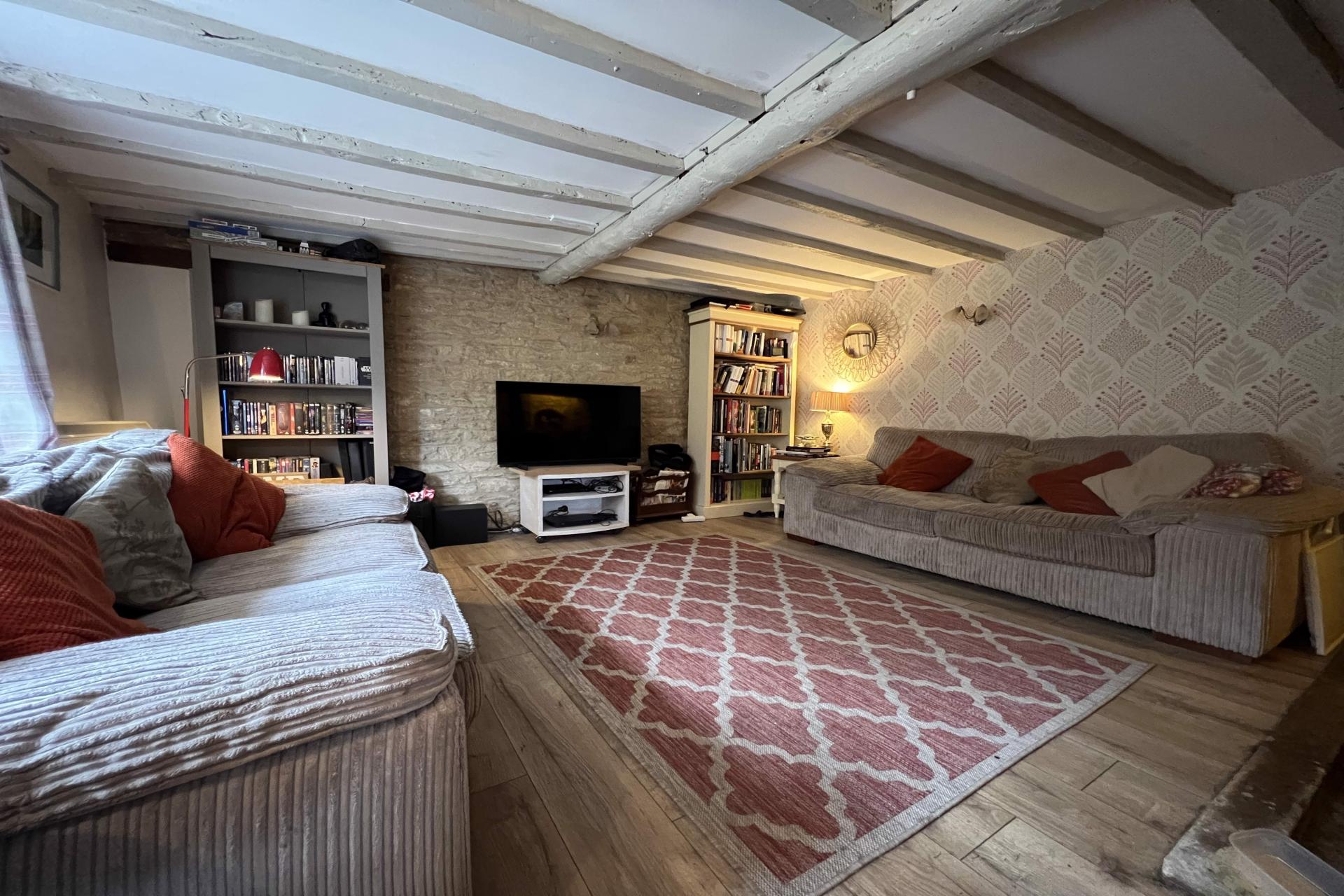 3 bedroom Cottage for sale in Brize Norton