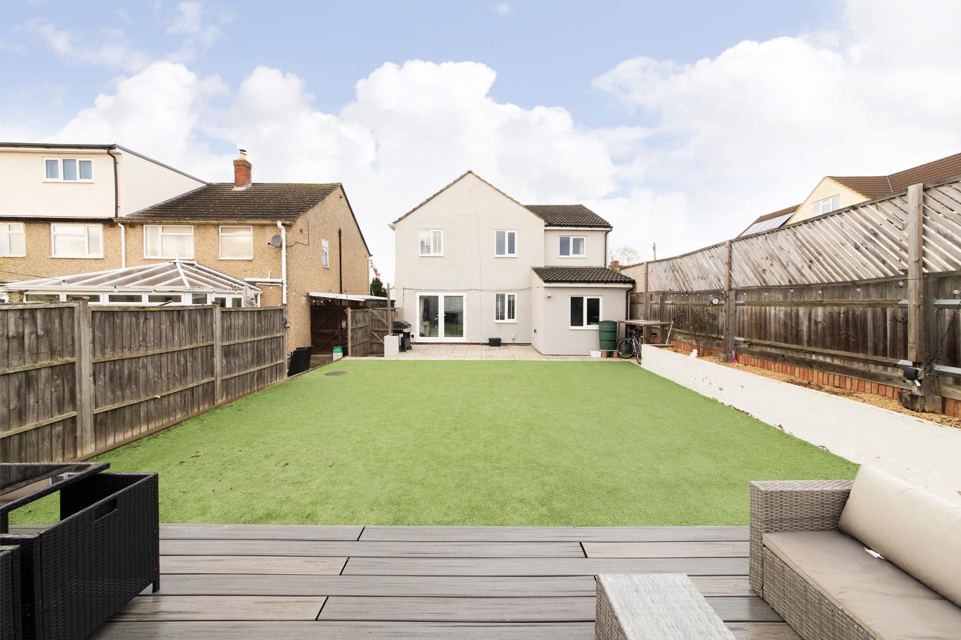 5 bedroom Detached House for sale in Kidlington